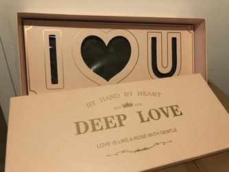 Pink Rectangular I Love You Flower Box With Liners and Foams/Caja para flores rectangular rosa I Love You con forros y espumas