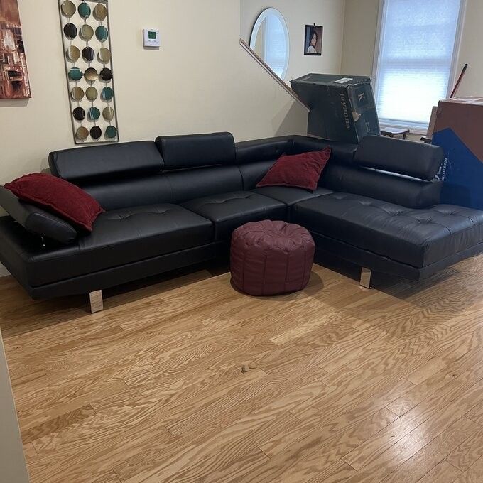 New! Black Leather Modern Sectional *FREE SAME-DAY DELIVERY*