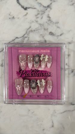 Nails-handmade -pinklicious