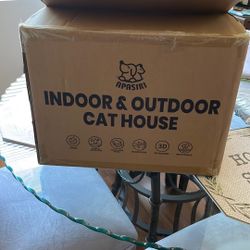 Indoor Outdoor cat House