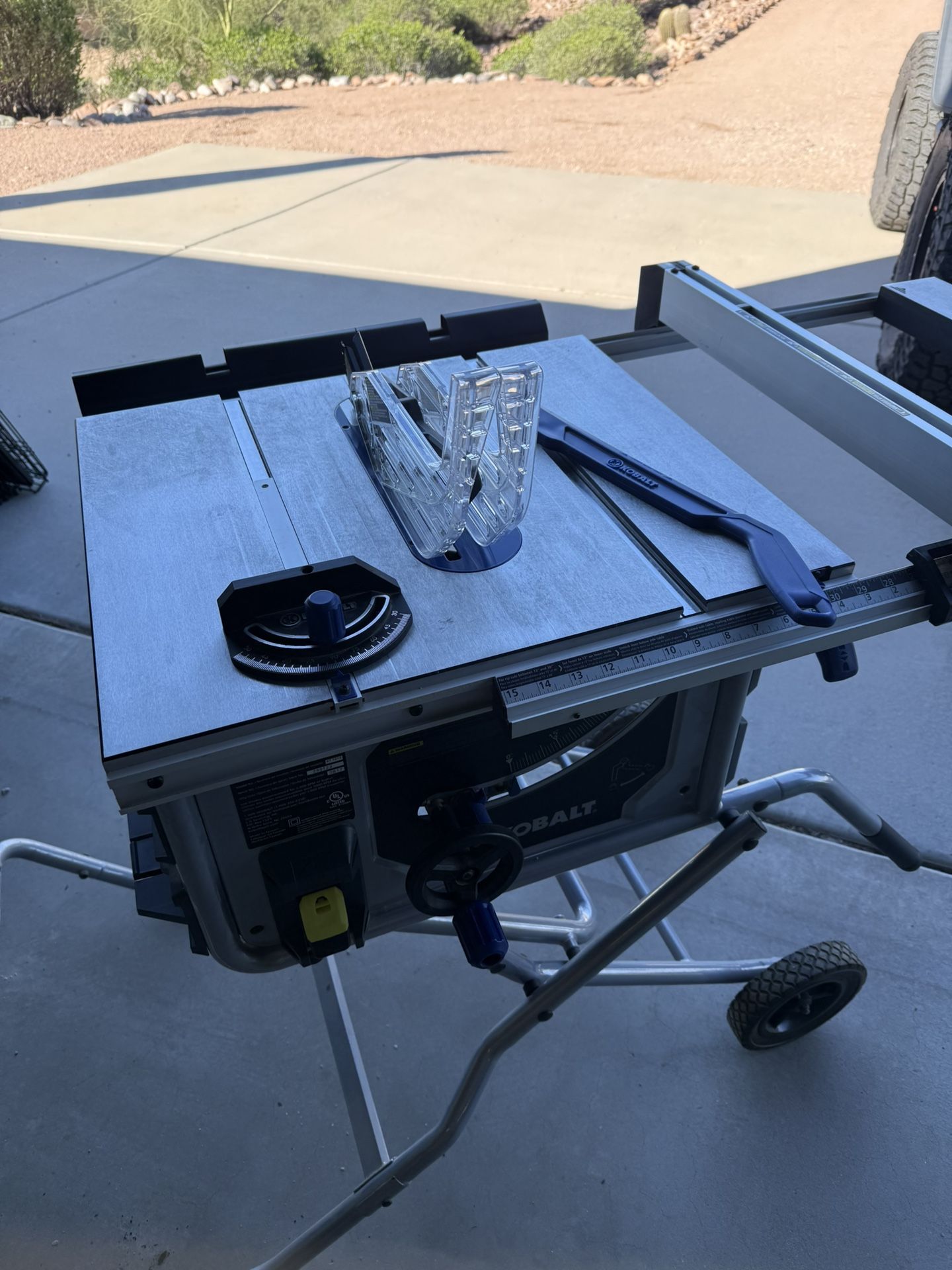 Kobalt 10” Table Saw With Gravity Rise Stand