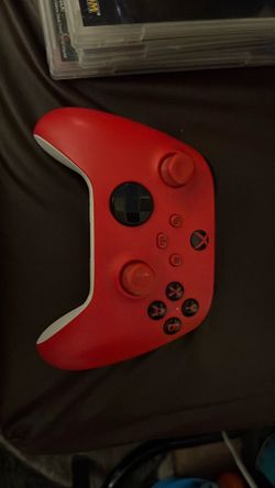 Red Xbox controller