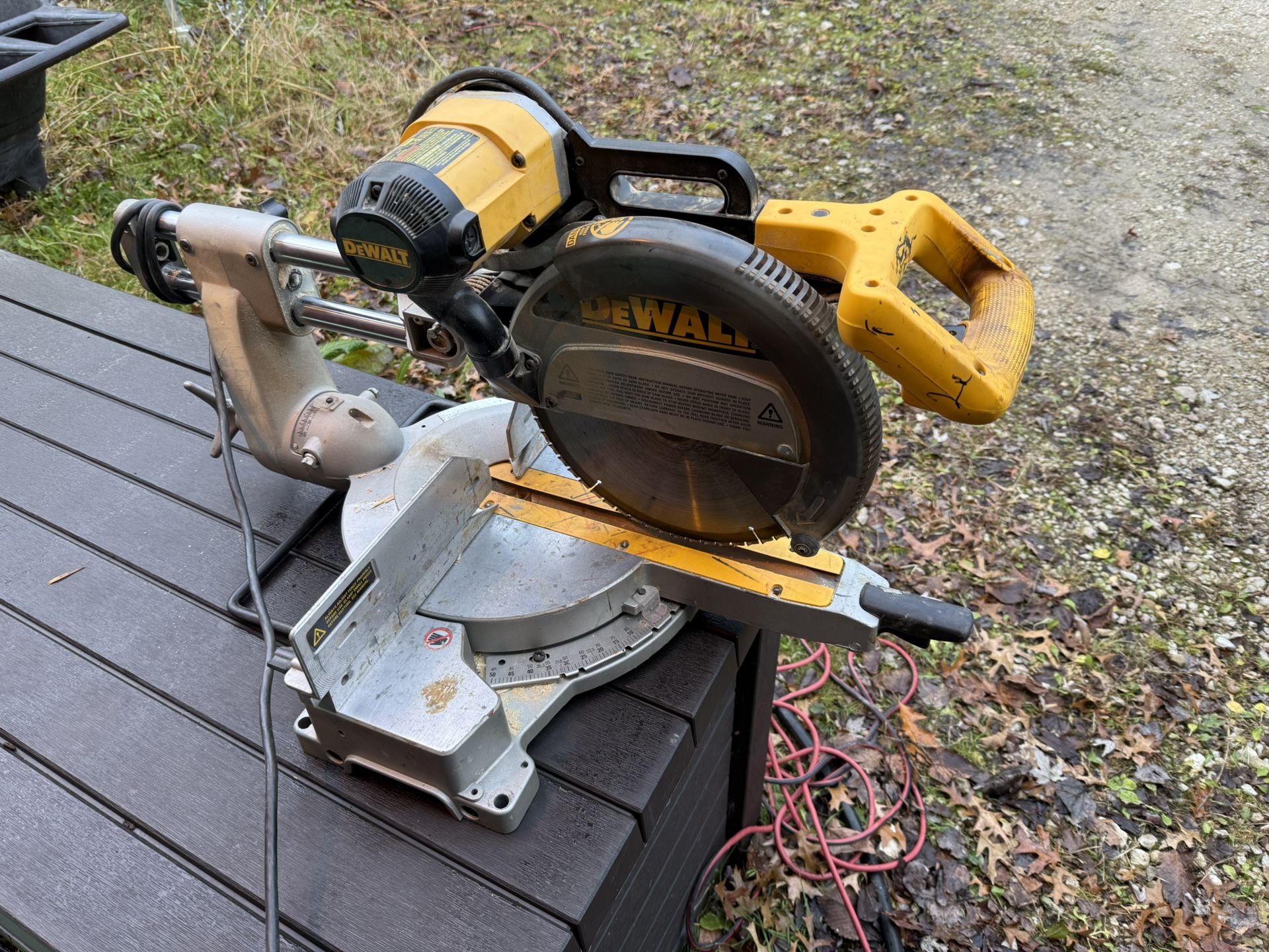 Dewalt DW708 Sliding Compound Miter Saw