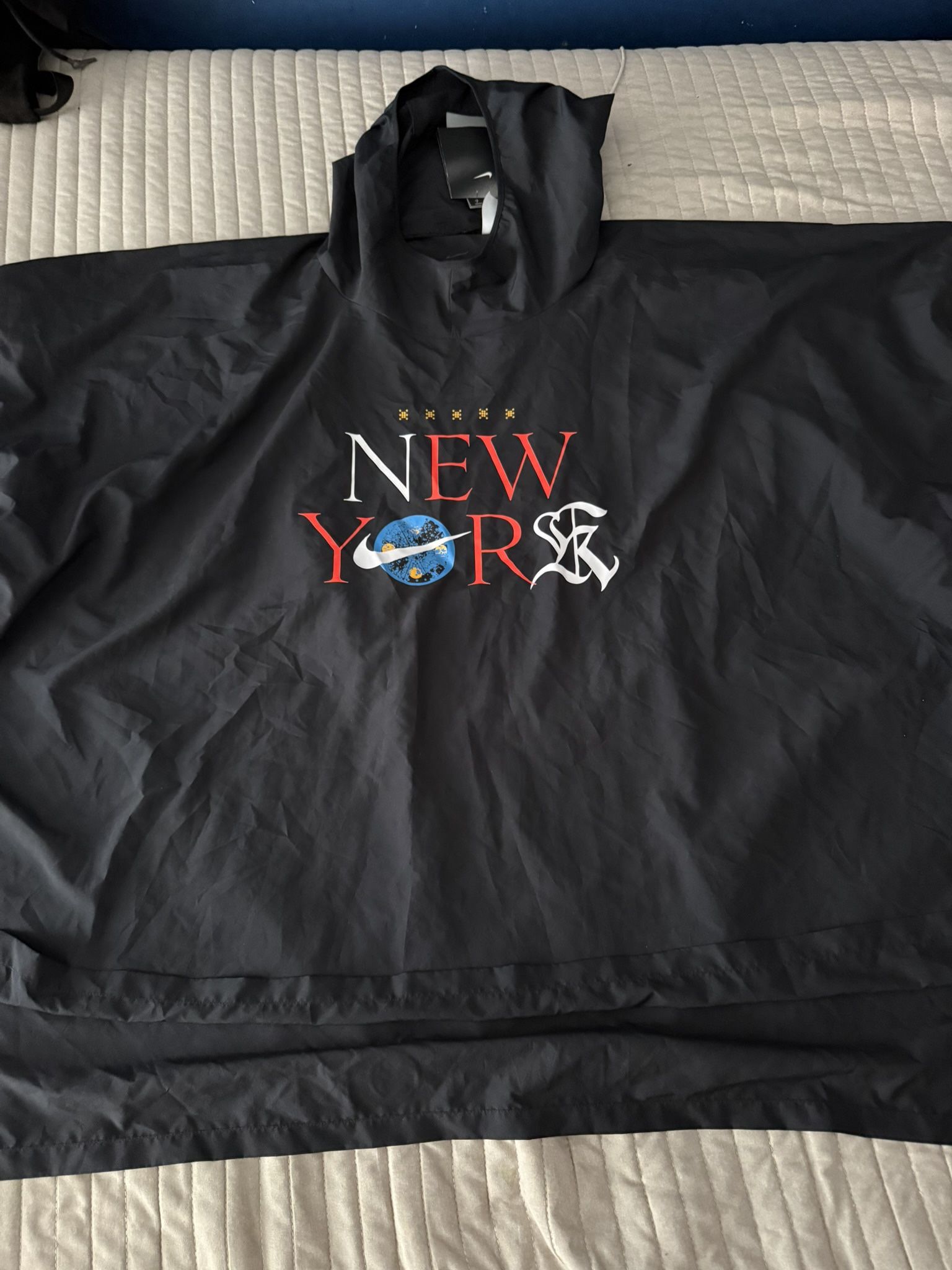 Nike Raincoat Size Large