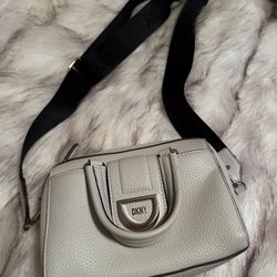 DKNY Dani SM Satchel White/Cream Mini Bag With Black Detachable Strap