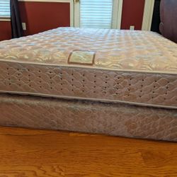 Queen Size Mattress And Box Spring 