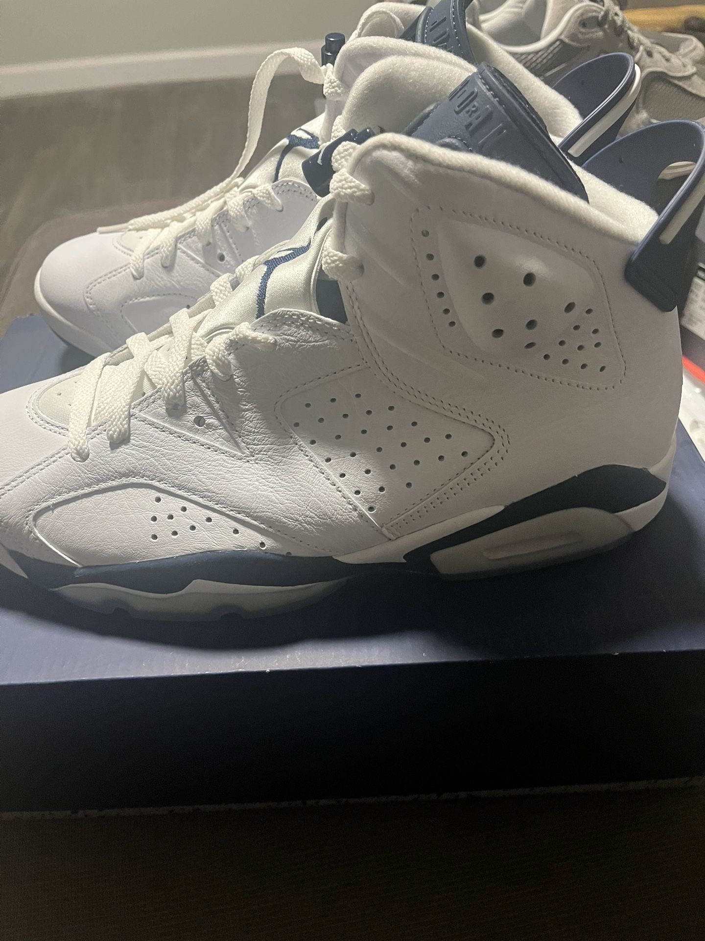 Air Jordan 6 Midnight Navy 9.5