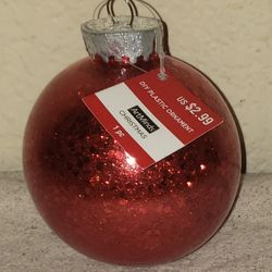 ArtMinds DIY Red Plastic Holiday/Christmas Ornament