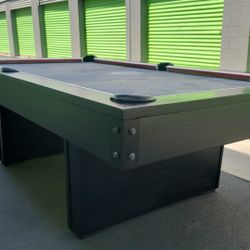 Pool Table ( Free Delivery & Set Up ) 