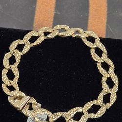 Nugget Style Cuban Bracelet  14kt