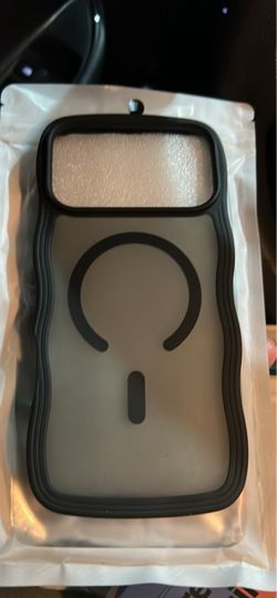 MagSafe iPhone Case with Wavy Edge