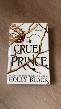 The Cruel Prince by Holly Black Paperback