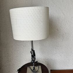 Modern Bathroom Bundle – Table Lamp + Chrome Tissue Roll Stand (New)