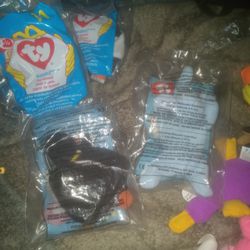 McDonald's Collectible Beanie Babies Almost Three Or Four Complete Sets Rugrats And Mister Potatoes Head All Of Them Unopened In Package 