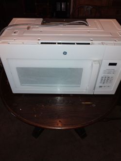 GE 950 watt microwave