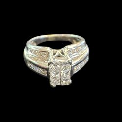 14K White Gold Diamond Engagement Ring 
