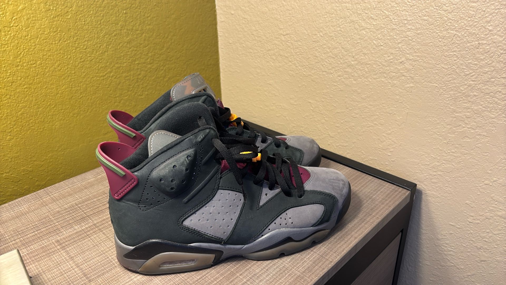 Jordan 6 Retro Bordeaux