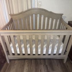 Delta Crib