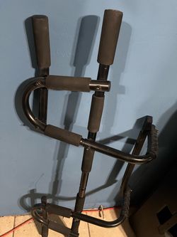 Pull up bar