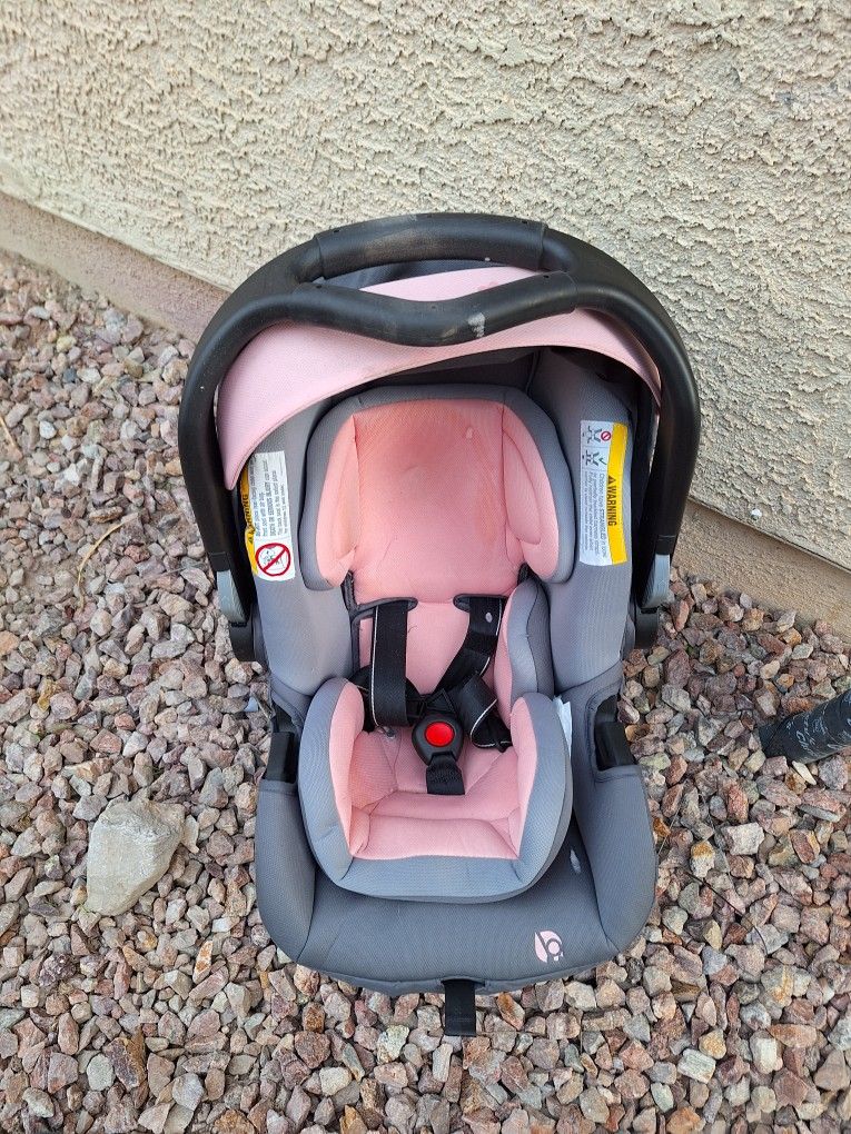 Infant Car Seat Paid $125.00 From Target Sale For $40.00 Obo Gently Used
