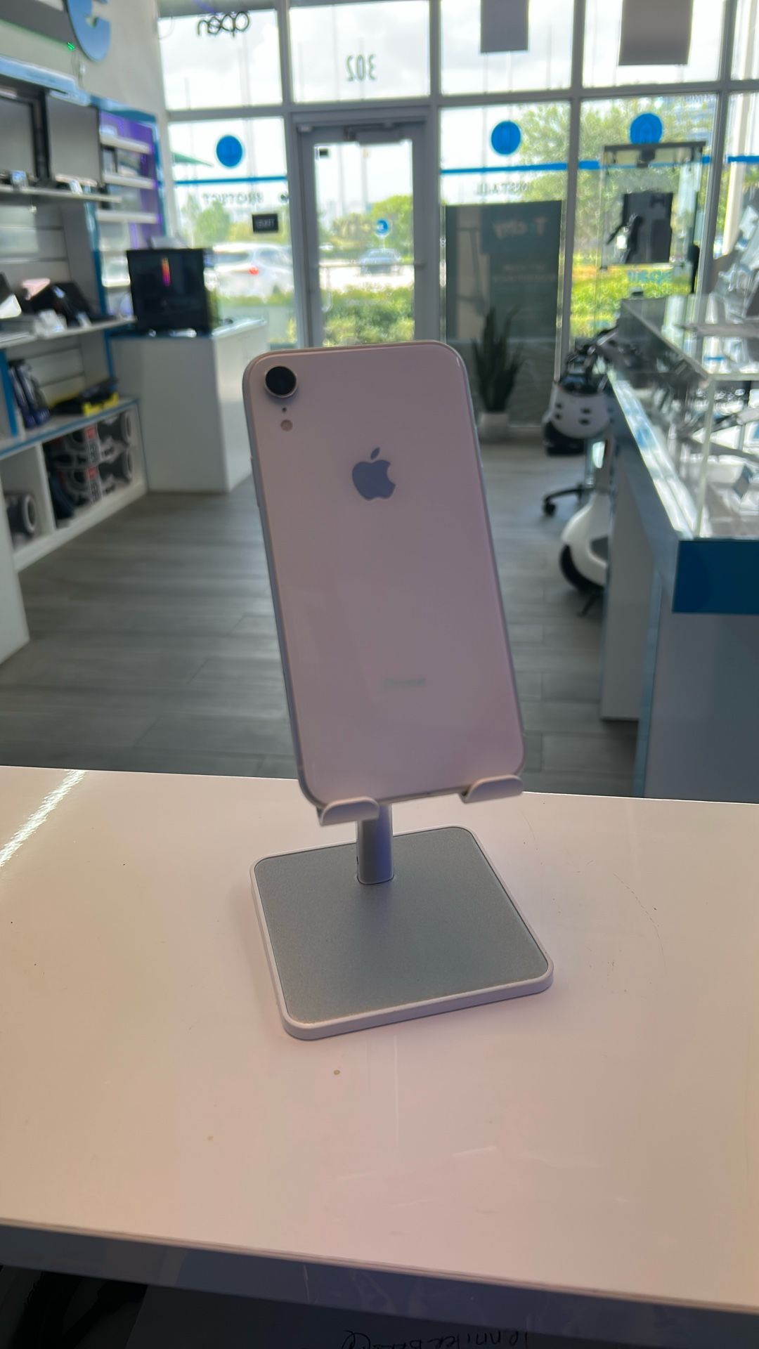 iPhone XR 