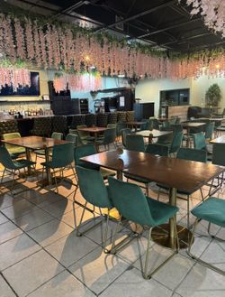 Restaurant Wooden Tables