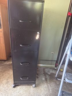 Standing file cabinet