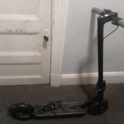 Fast ELECTRIC SCOOTER      Runs Great