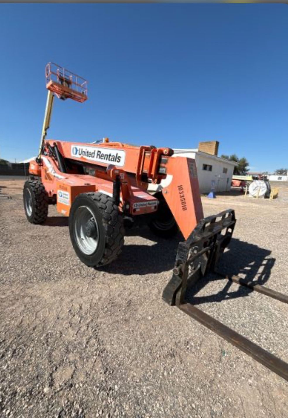 8K Gradal // 42’ Reach forklift