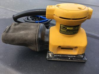 DeWalt Palm Sander