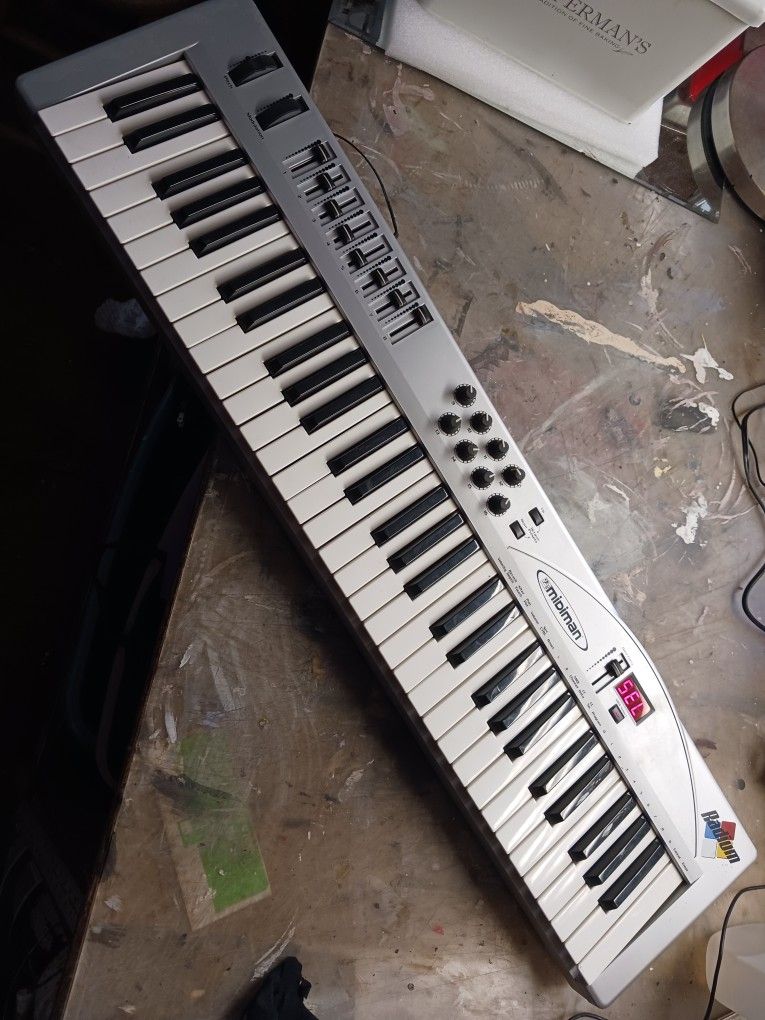 M-AUDIO Keyboard Piano. Professional.