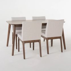 Dining Table with 4 chairs included