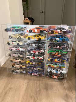 1:24 diecast displays
