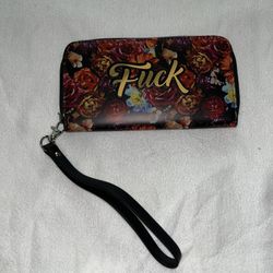 Spencer’s Floral Woman’s Wallet Zipper Closure B010
