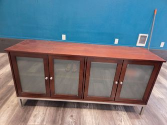 Brown TV stand/Storage cabinet