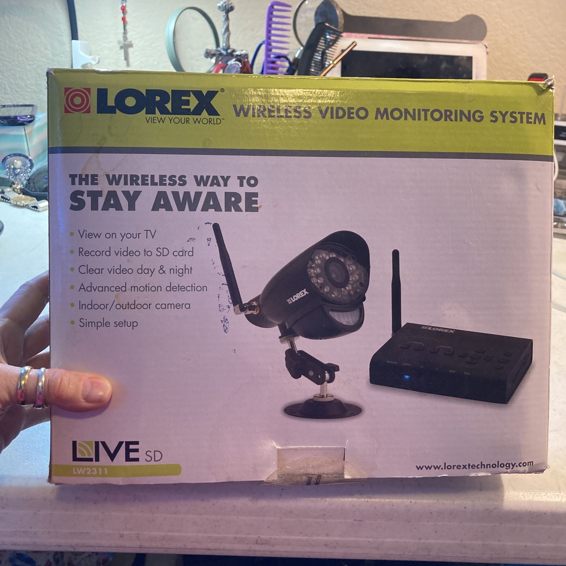 Lorex LW2311 Wireless Video Monitoring System