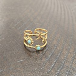 Golden adjustable ring with turquoise