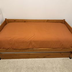 Twin Day Bed With Trundle - Mattresses/Bessing Included