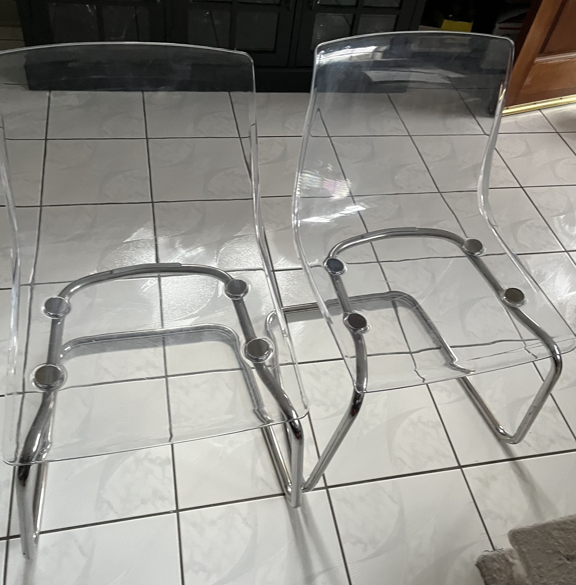 Clear Plastic Chair 2 PCs