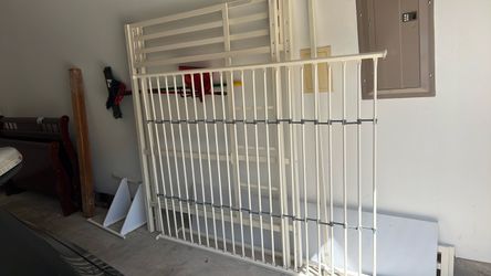 Full size bed & desk combo - white