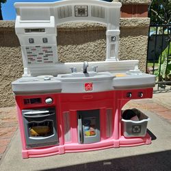 Step 2 Play Kitchen