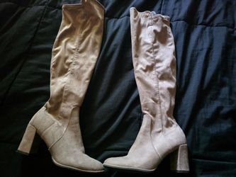 Women boots size 7M Great Condition ✨️