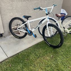 Blocks Flyer SE 26”