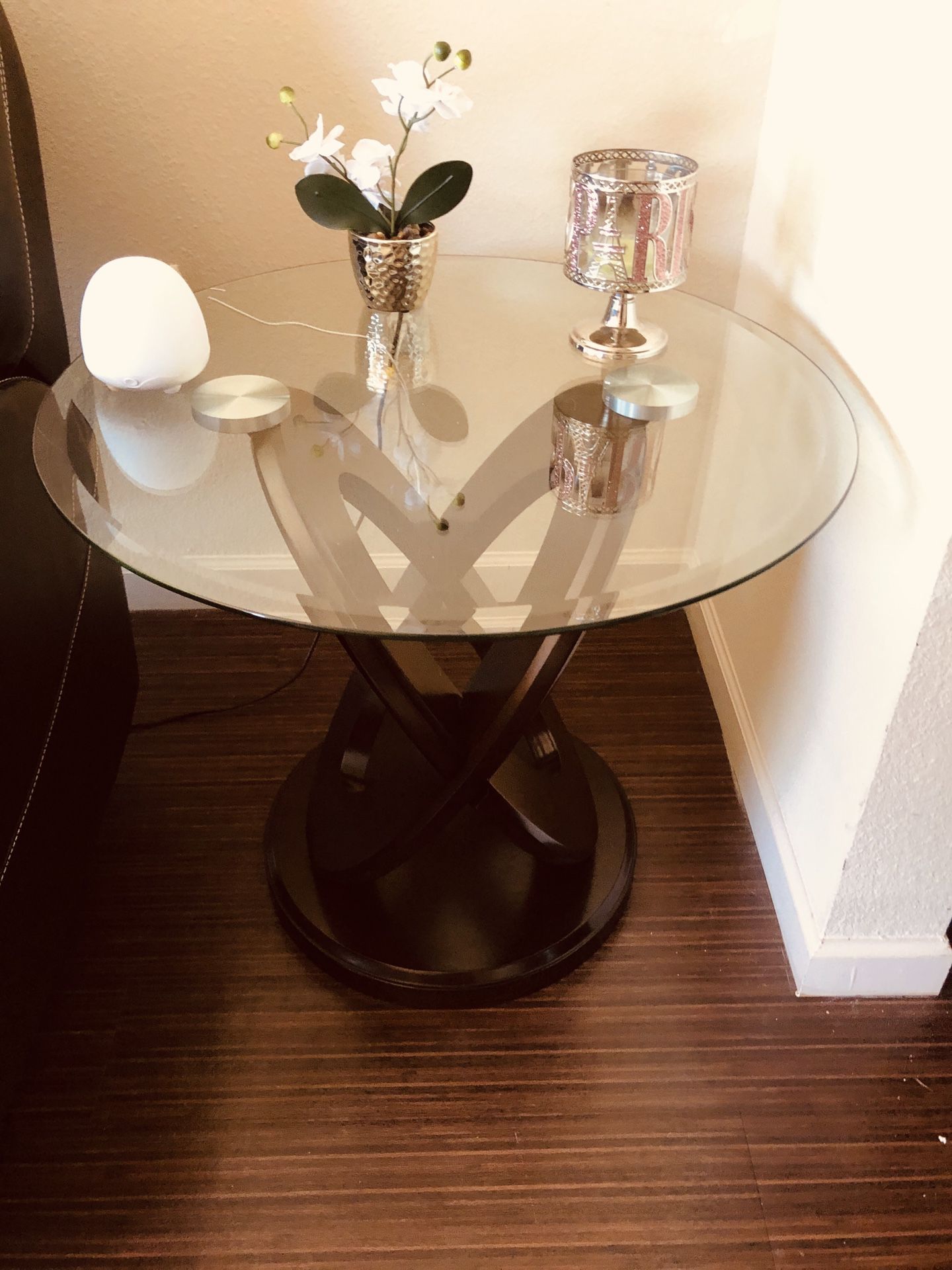 Coffee and side table like new !