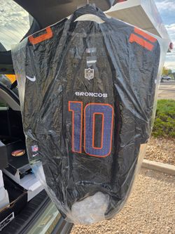 Bo Nix jersey