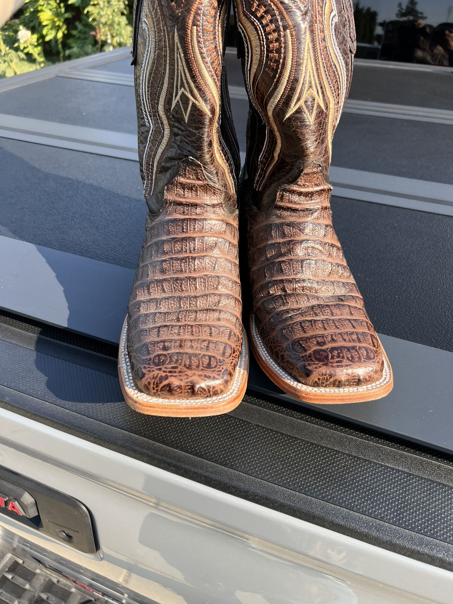 Men’s cowboy boots