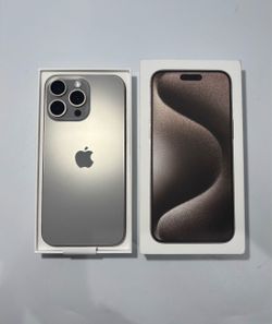 iPhone 15 pro Titanium Silver
