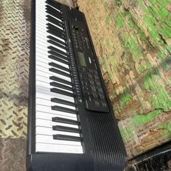 Yamaha PSR-E273 61-Key Portable Keyboard – Great for Beginners