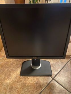 4 19” computer monitors and 24” tv