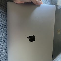 Apple MacBook Pro, 13-inch, 2020 - 1.4GHz i5, 8GB RAM, 512GB SSD - Used